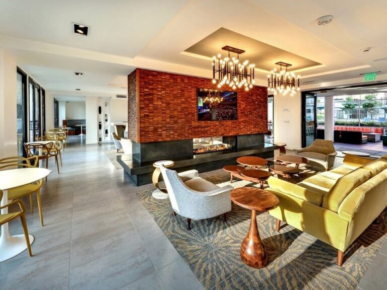 The Ellington Apartments Pasadena